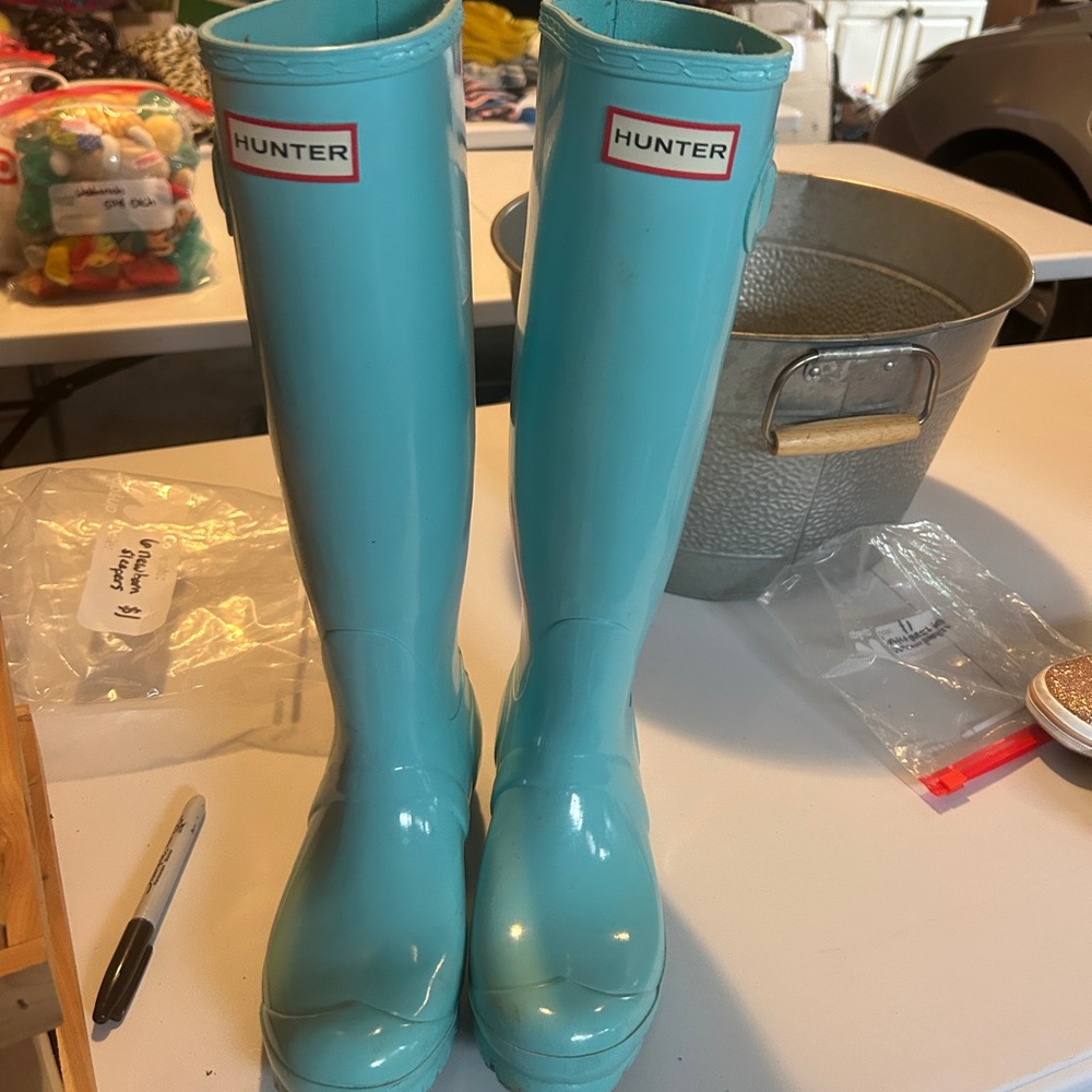 Tiffany blue Hunter rainboots